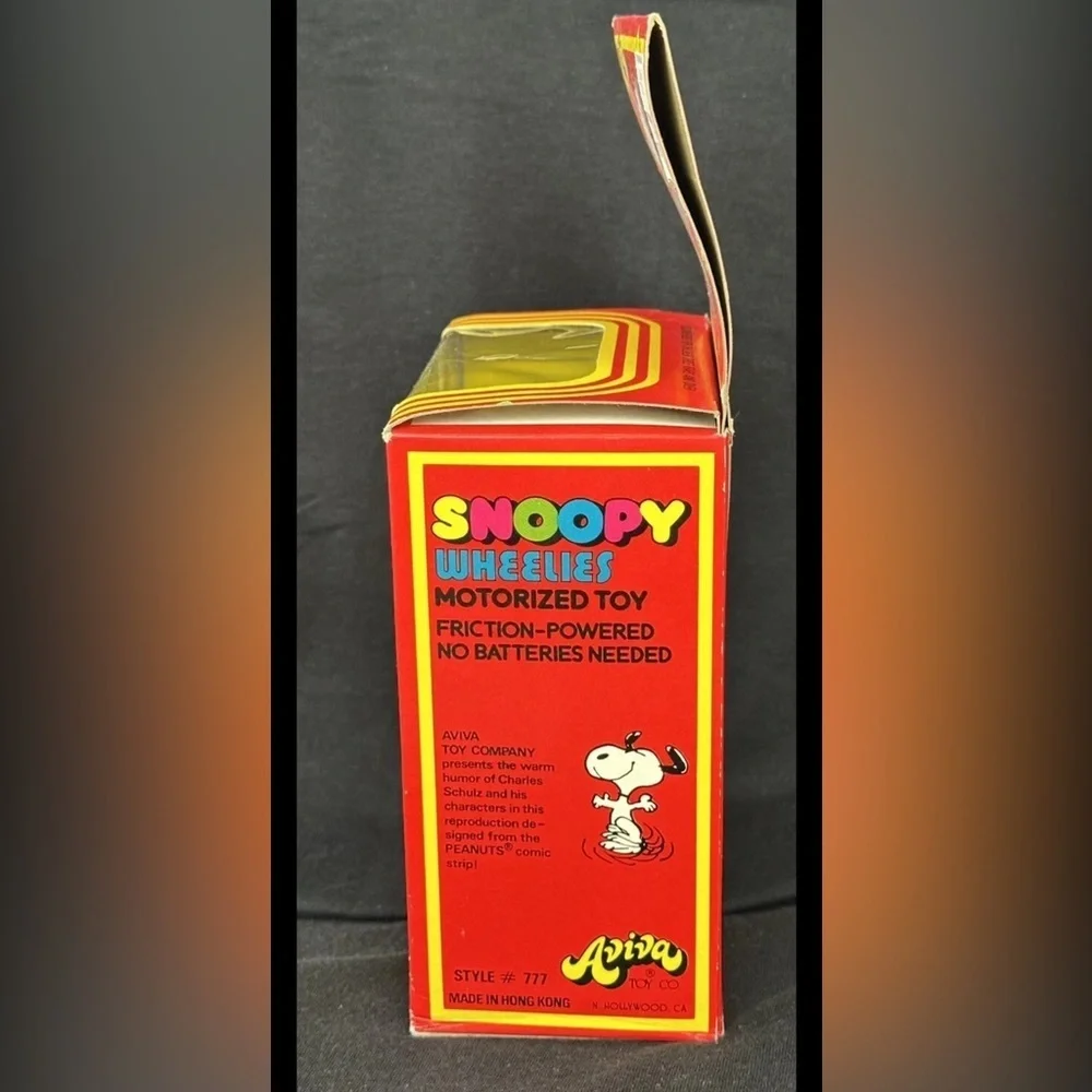 Vintage 1965 Aviva Hasbro Snoopy Speedy Delivery Motorized Scooter Opened Box